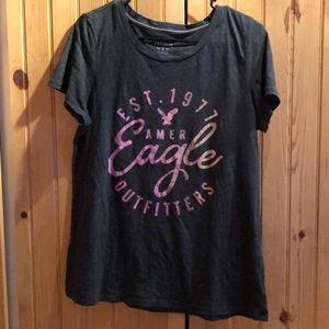 American eagle tee shirt.